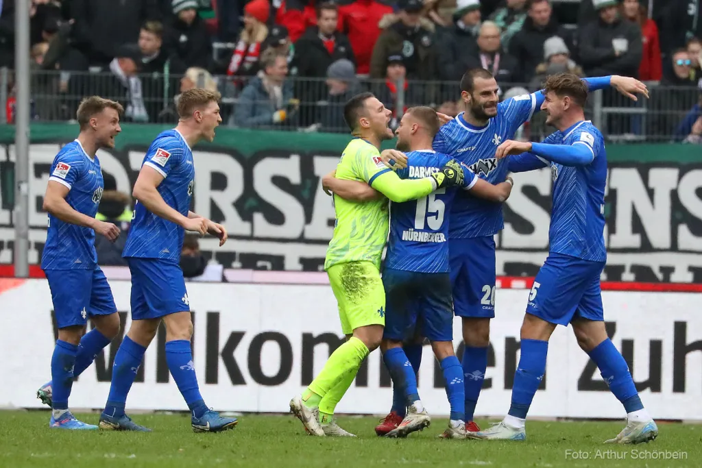 Darmstadt fait chuter le leader Hannover 96