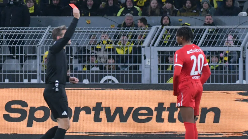 Junior Adamu suspendu pour trois matchs par la DFB !