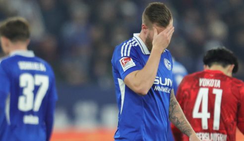 Schalke 04 rechute face au 1.FC Kaiserslautern