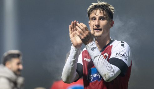 Jonah Sticker prolonge au Viktoria Köln !