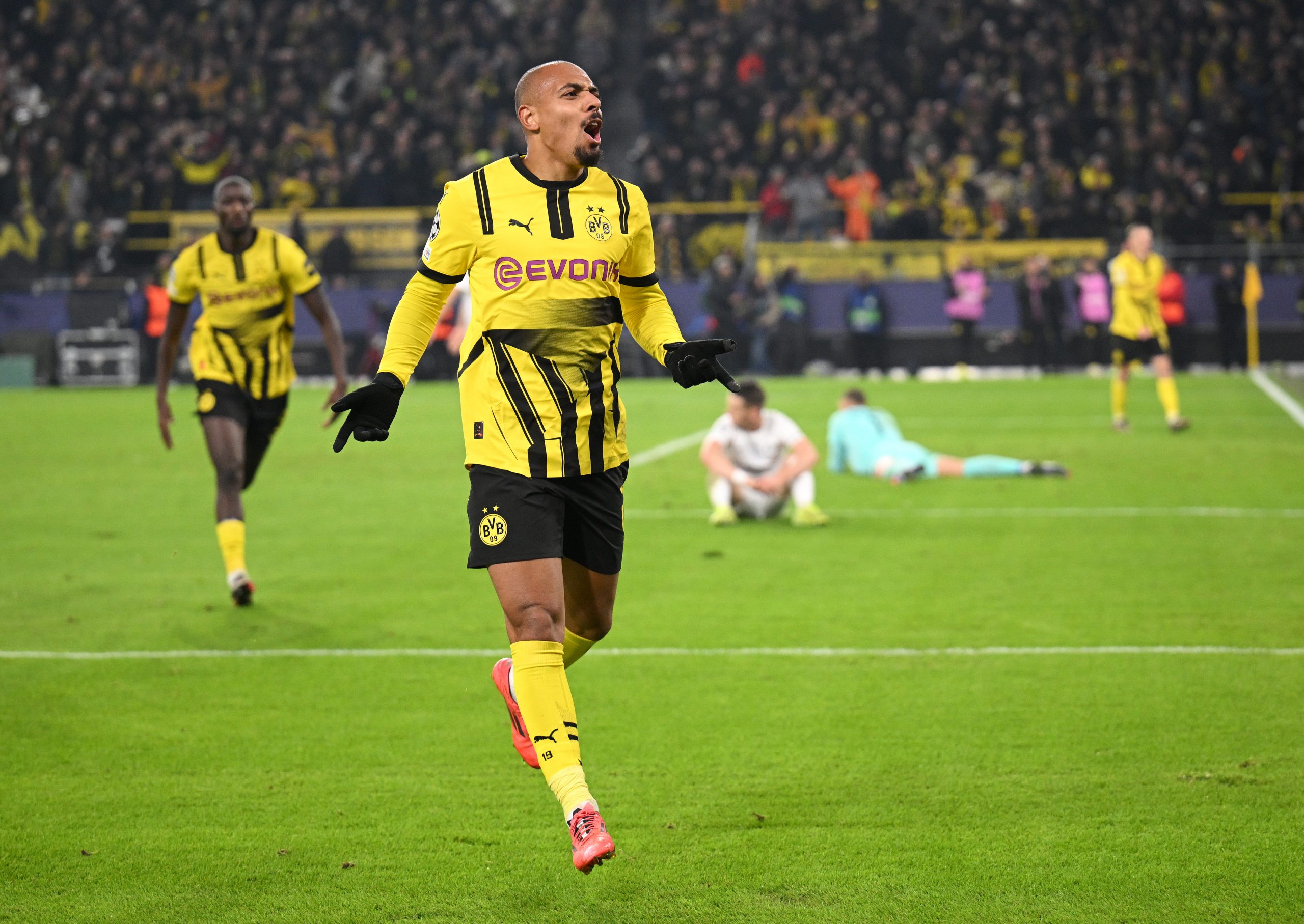 Donyell Malen (Dortmund) en partance pour la Premier League ?