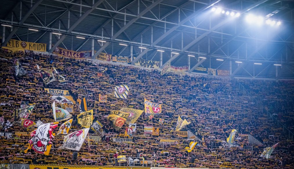 VIDEO : Le Dynamo Dresden reste leader de la 3.Liga en s’imposant face au Waldhof Mannheim !