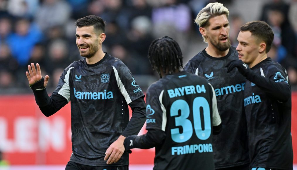 Leverkusen enchaîne : victoire tranquille 2-0 à Augsbourg