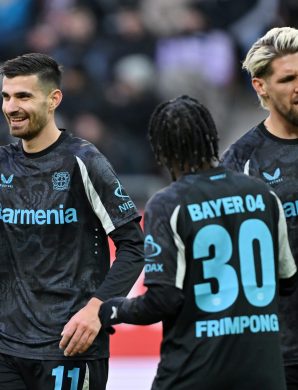 Leverkusen enchaîne : victoire tranquille 2-0 à Augsbourg