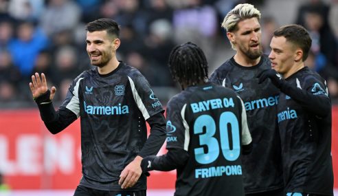 Leverkusen enchaîne : victoire tranquille 2-0 à Augsbourg