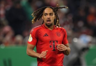 Coup d’arrêt pour Sacha Boey, quelles options pour le FC Bayern désormais ?