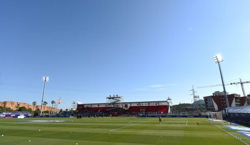 Oppositions Néerlandaise et Tchèque pour Paderborn durant son stage