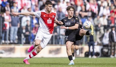 Daniel Gleiber signe son premier contrat pro avec le 1.FSV Mainz 05 !