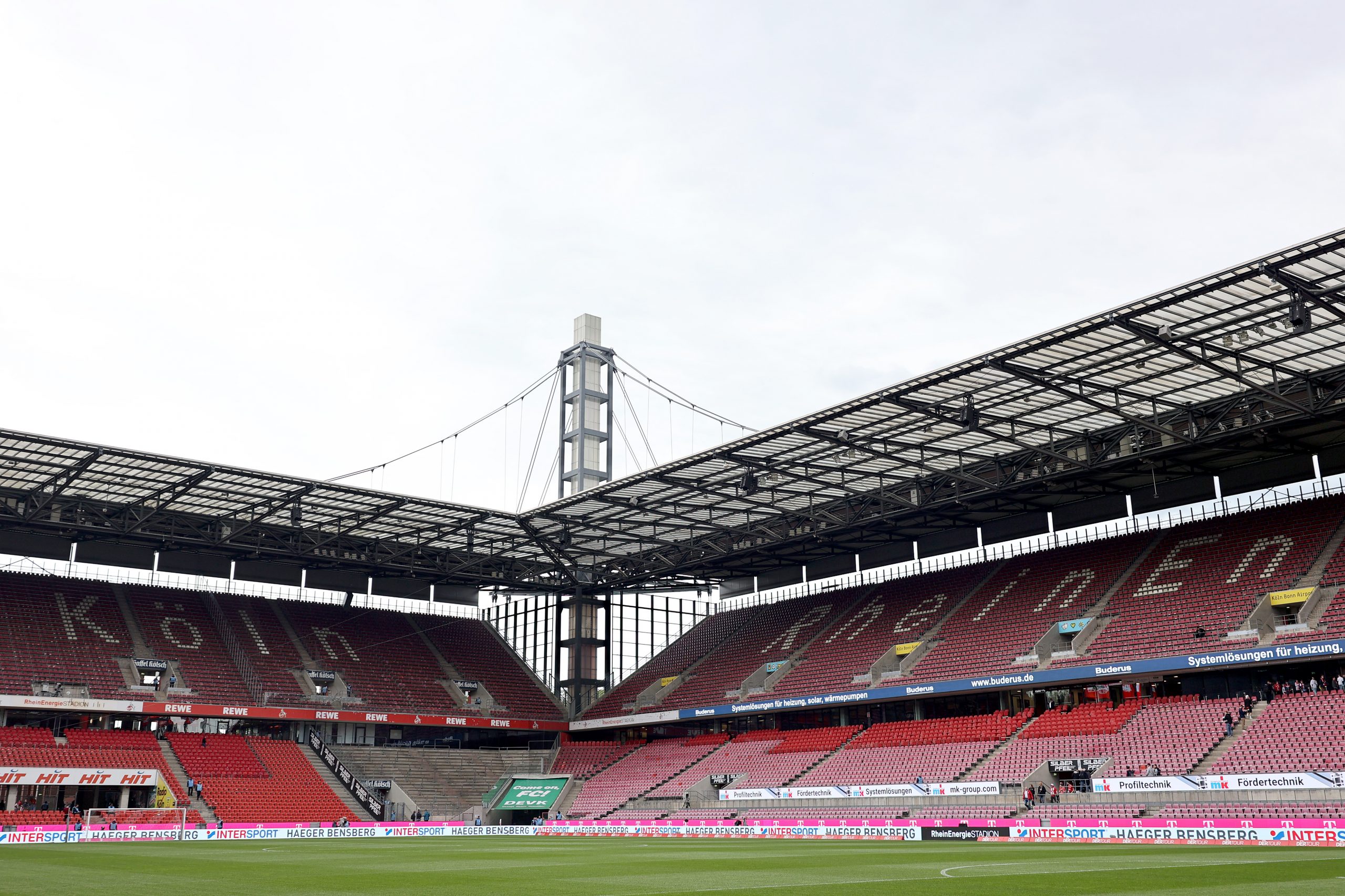 Le 1.FC Köln débute son stage en Espagne et fait le point sur le mercato