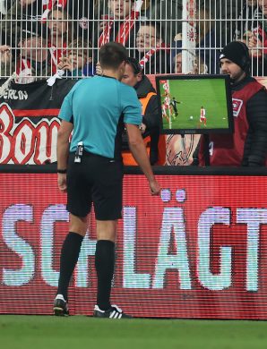 Révolution en Allemagne : les arbitres prendront enfin la parole dans les stades !