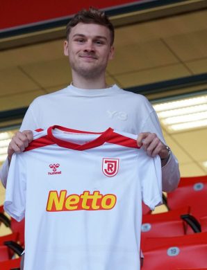 OFFICIEL : Nürnberg prête Tim Handwerker au SSV Jahn Regensburg