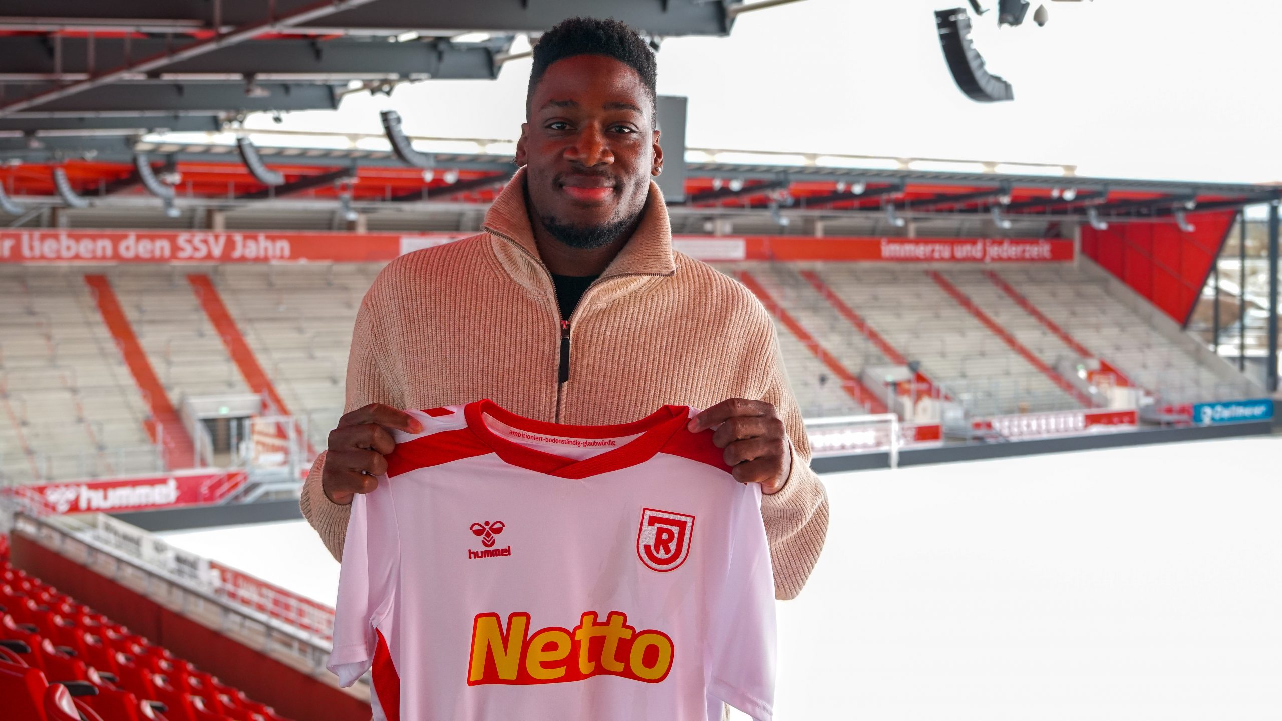 OFFICIEL : Regensburg officialise l’arrivée de Frederic Ananou !