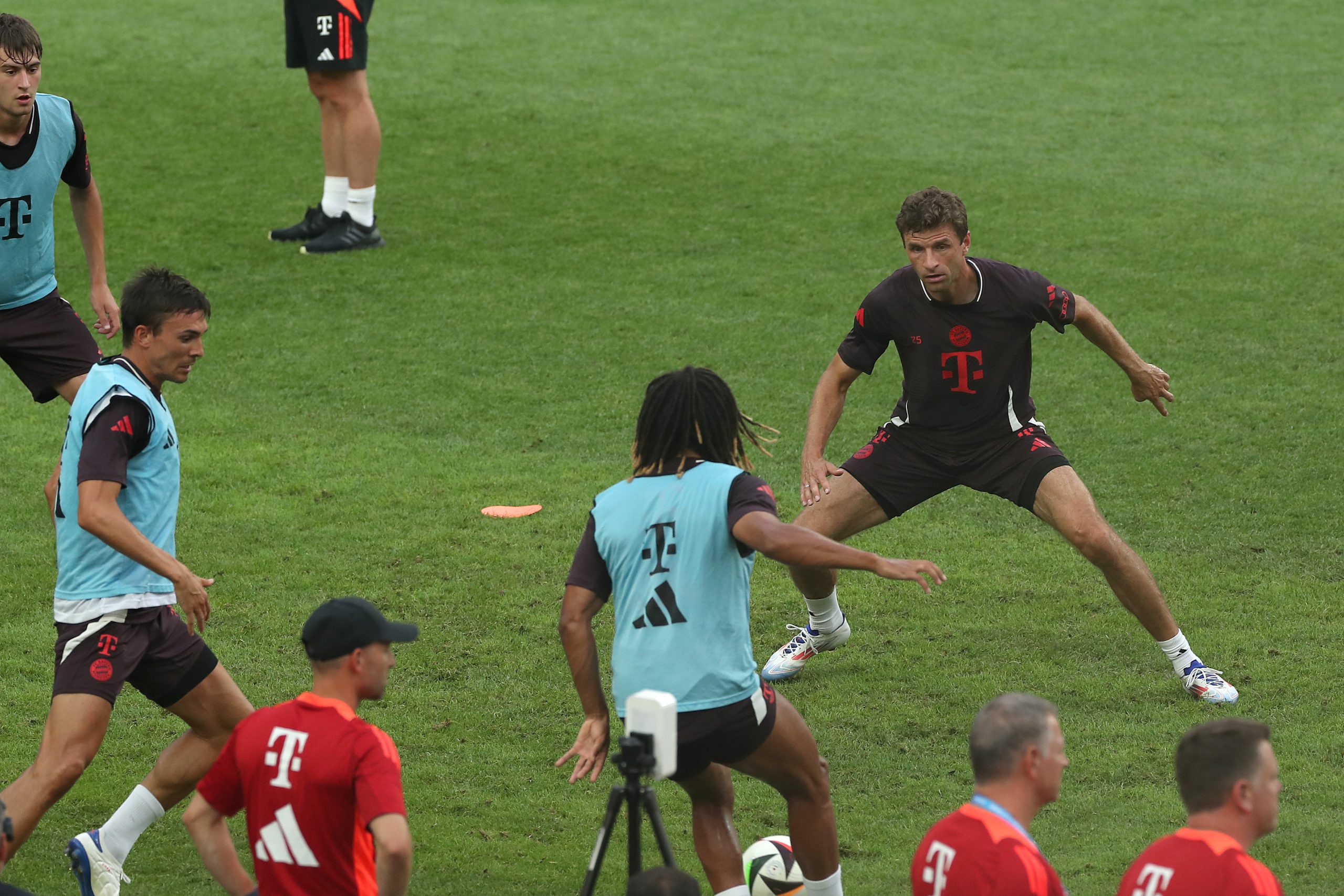 Le FC Bayern München reprend l’entraînement avec des absents