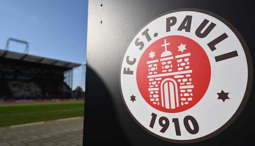 Affaire du briquet : Sankt Pauli et Kiel engagent une procédure juridique contre la DFB !