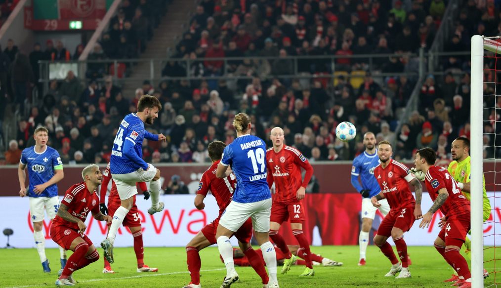 Darmstadt remonte Düsseldorf en fin de match !
