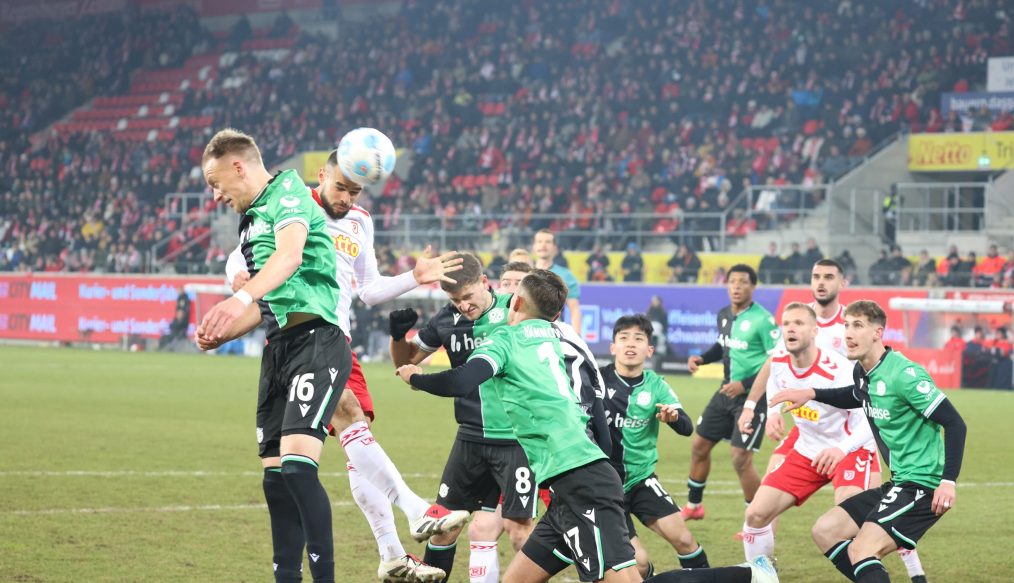 Débuts réussis pour André Breitenreiter avec Hannover sur la pelouse du SSV Jahn Regensburg !