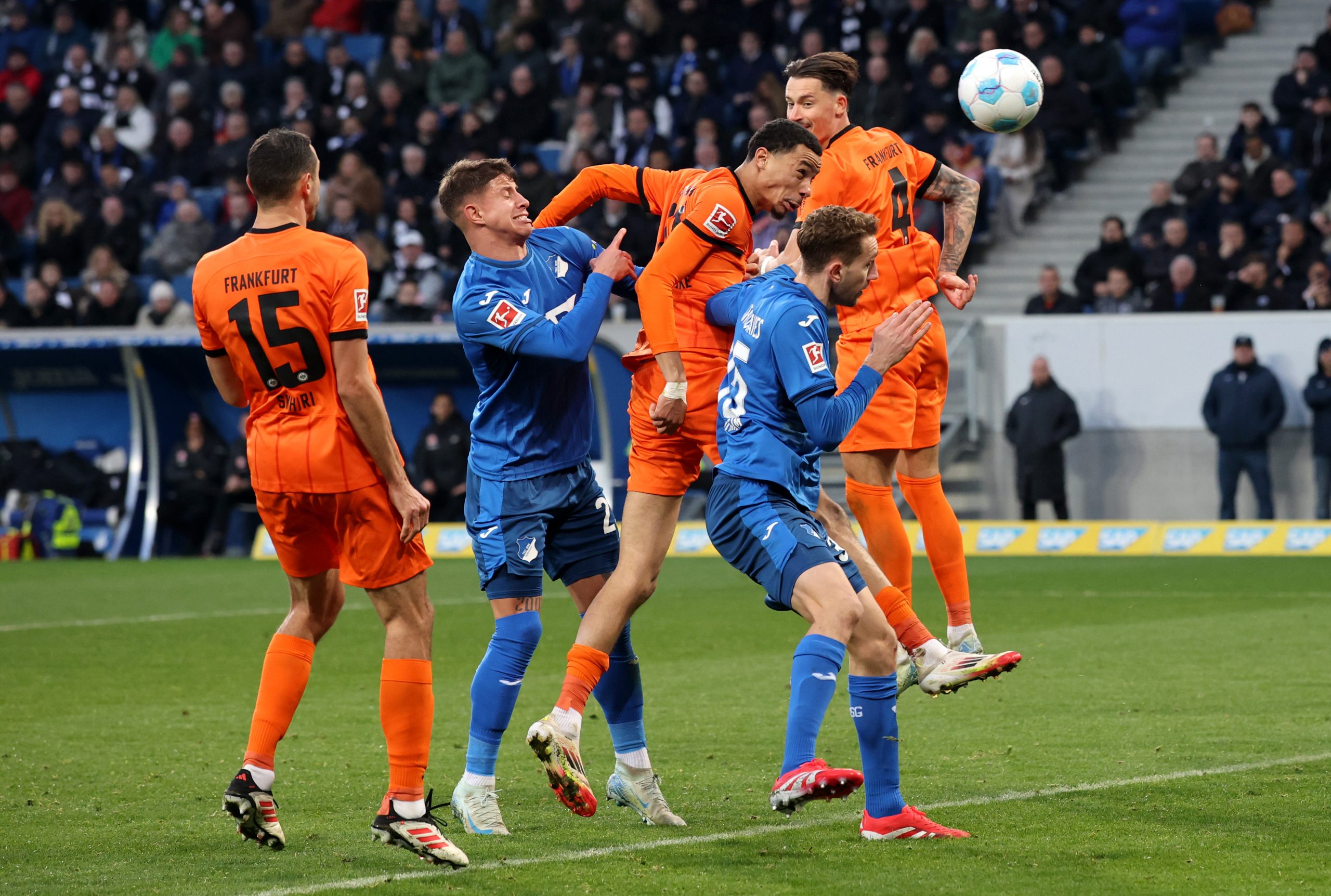 Hoffenheim arrache un nul spectaculaire grâce à Hložek à la dernière seconde !