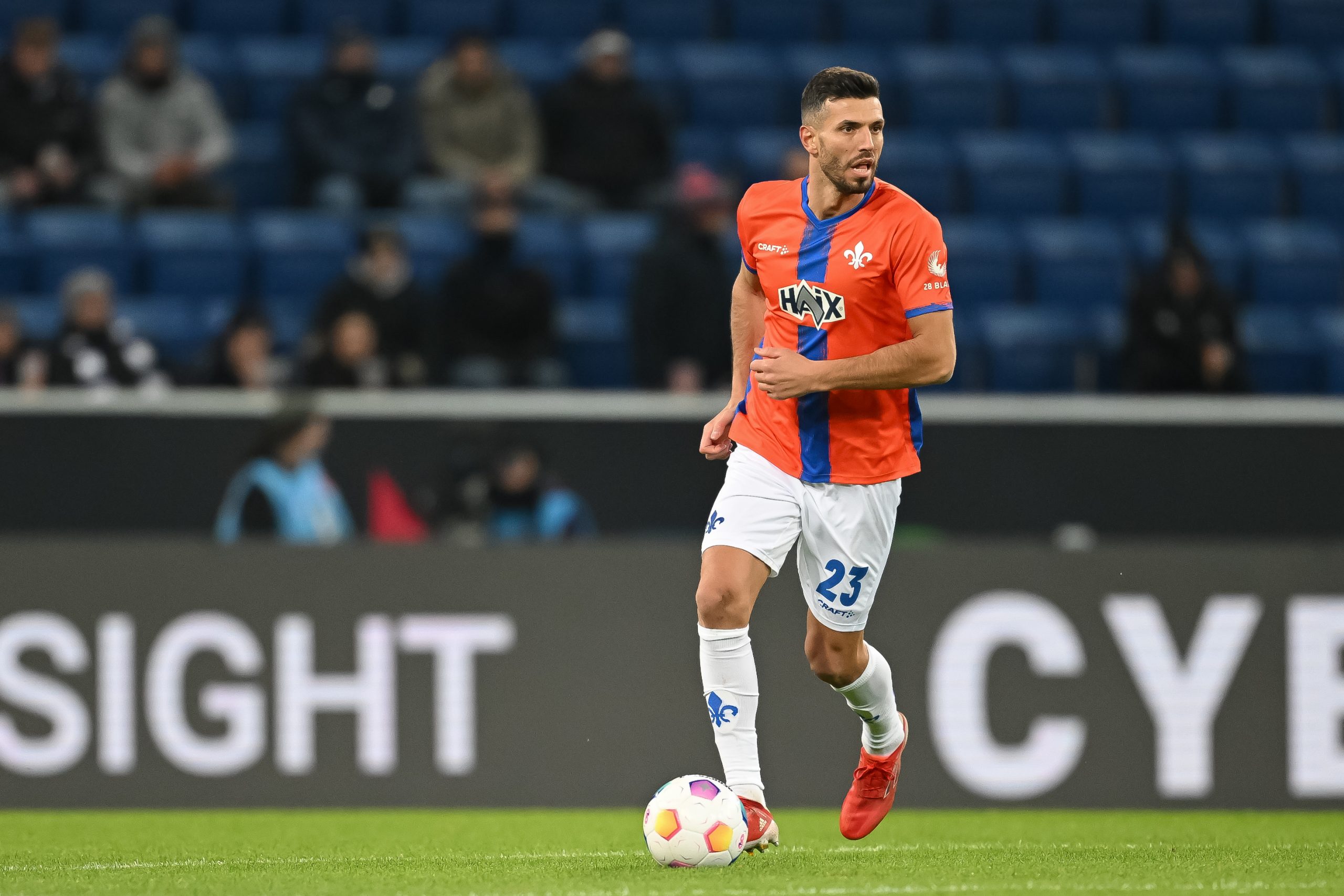 Absent du stage hivernal avec le SV Darmstadt, Klaus Gjasula sur le départ