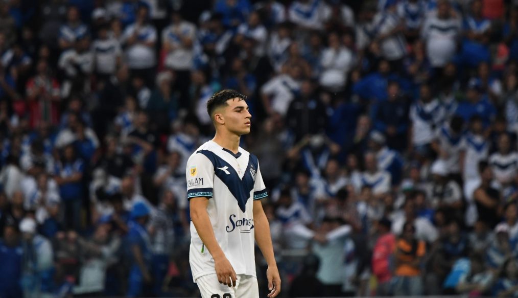 OFFICIEL : Le Bayer Leverkusen confirme l’arrivée de la pépite Alejo Sarco !