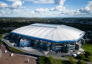 Un attaquant de Ligue 2 en route vers le FC Schalke 04 !