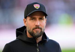 Sebastian Hoeneß (VfB Stuttgart) s’exprime à propos de sa nouvelle recrue, Jacob Bruun Larsen !