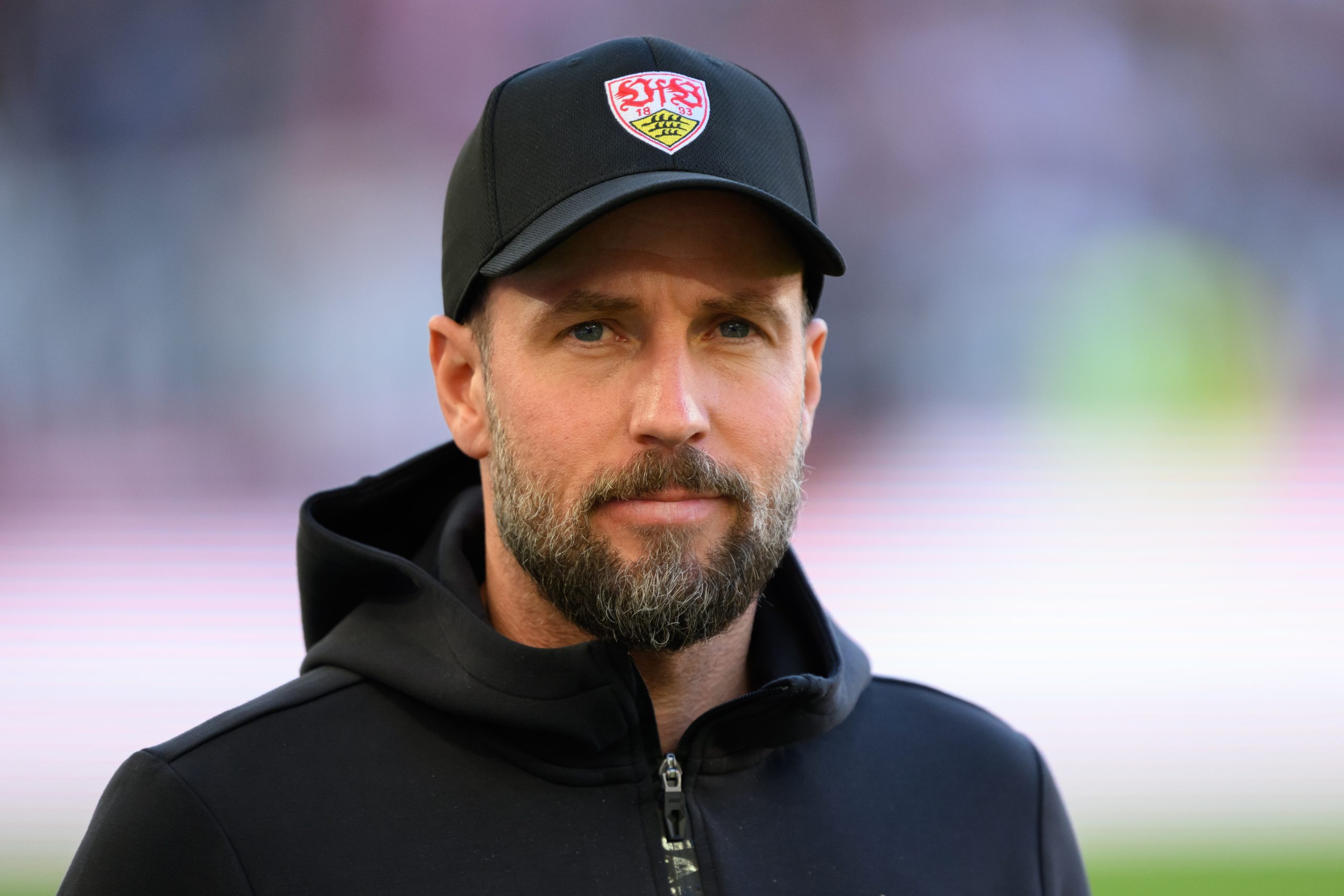 Sebastian Hoeneß (VfB Stuttgart) s’exprime à propos de sa nouvelle recrue, Jacob Bruun Larsen !