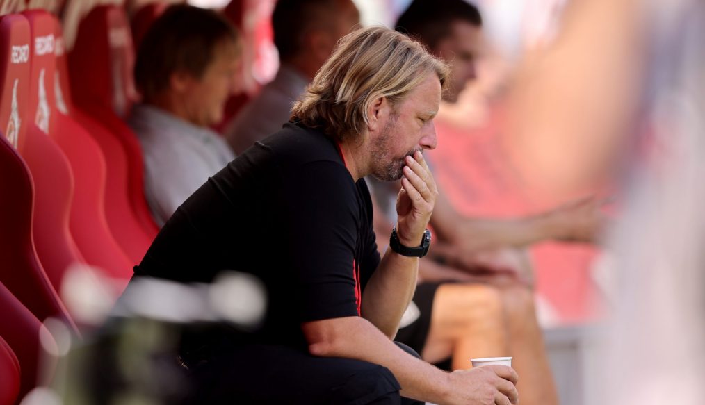 Coup de tonnerre à Dortmund : Sven Mislintat licencié après seulement 10 mois !