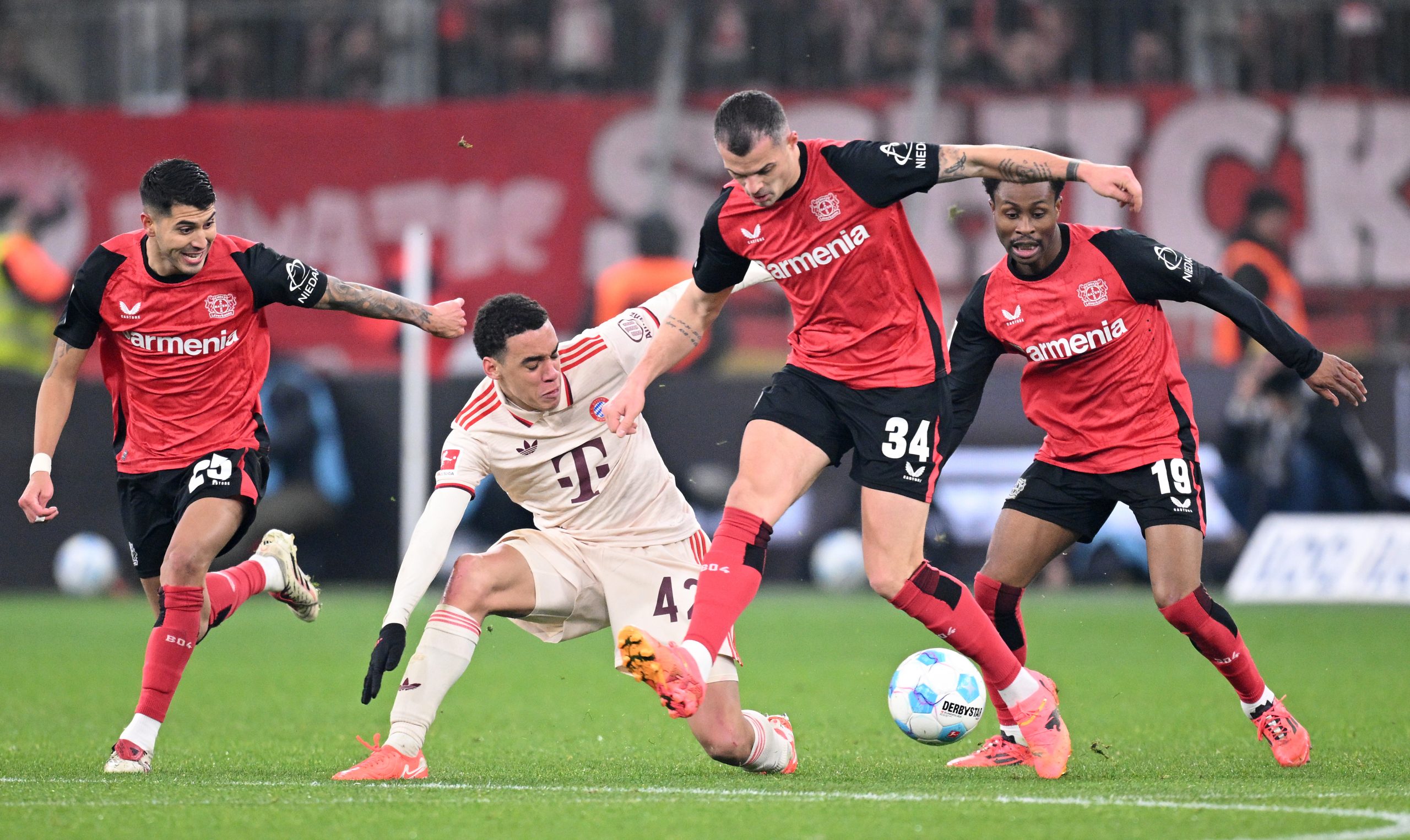 VIDEO : Leverkusen domine le Bayern… mais ne gagne pas !