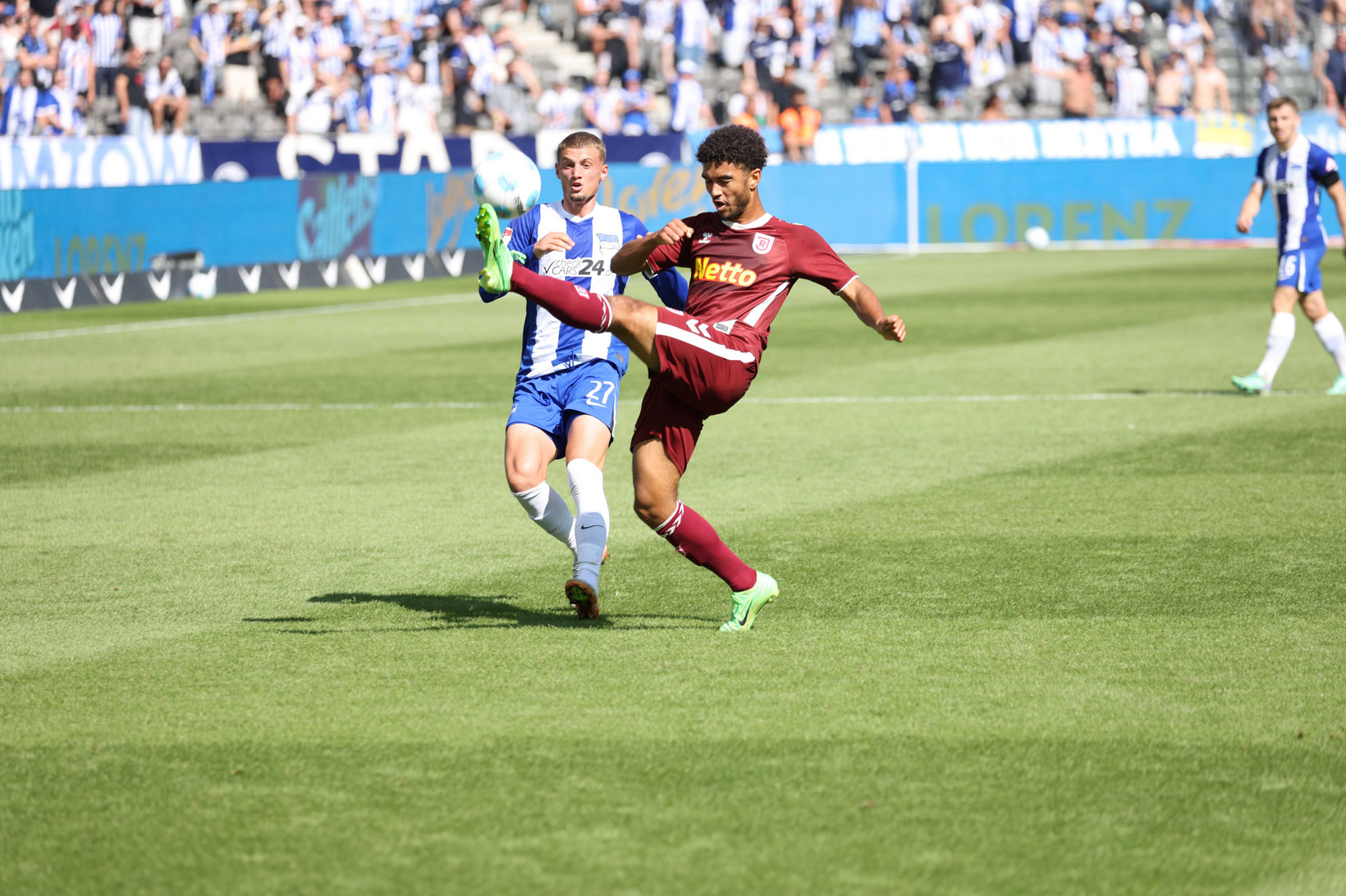 La lanterne rouge de 2.Bundesliga surprend le Hertha Berlin !