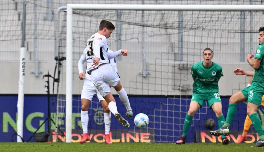 Elversberg s’impose à domicile et fait tomber Fürth !