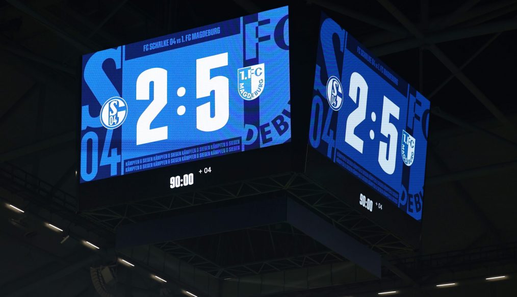 Magdeburg humilie Schalke : Kaars en mode superstar avec un quadruplé !