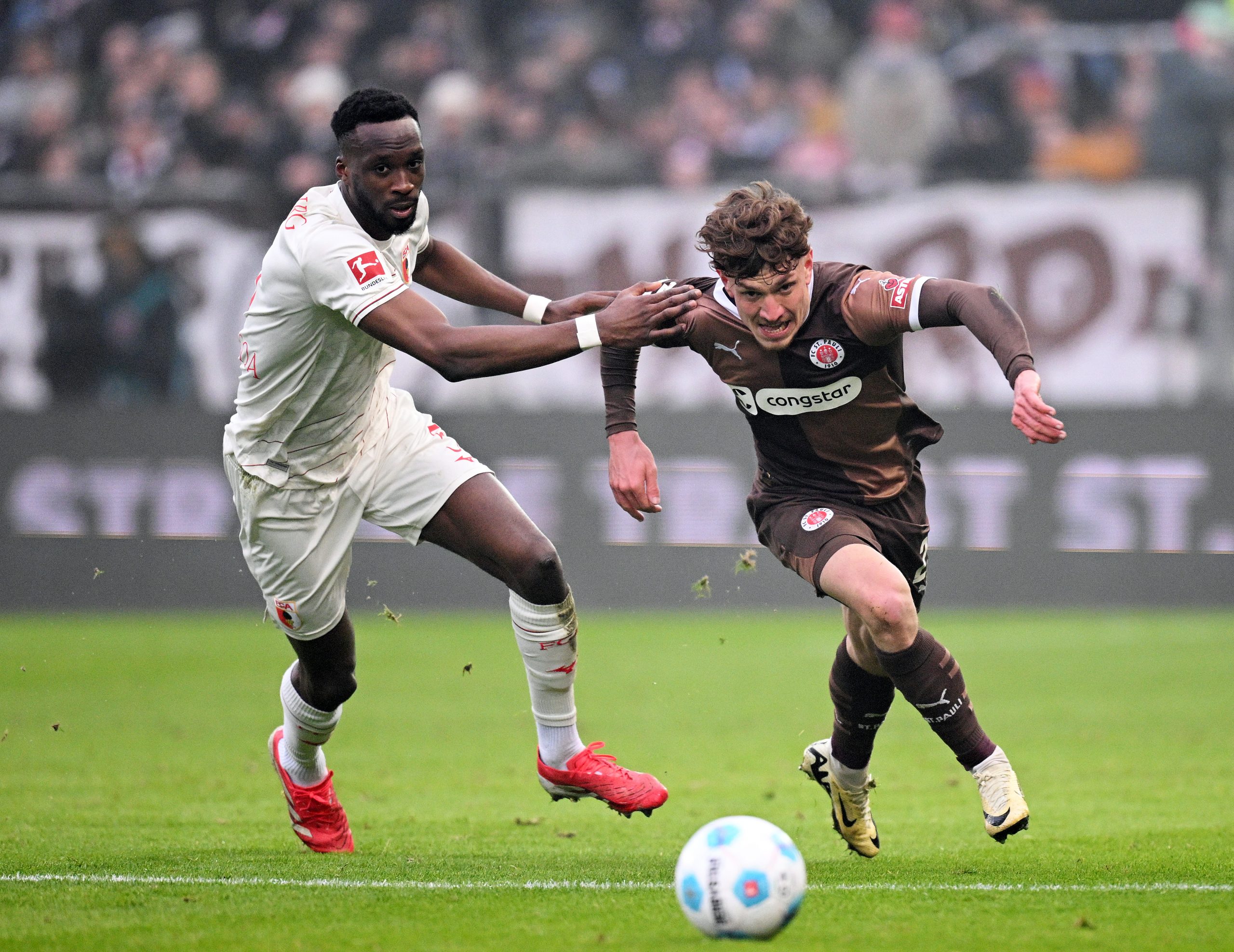 Sankt Pauli – Augsburg : Un match historique sous tension… et un scénario fou en fin de match !