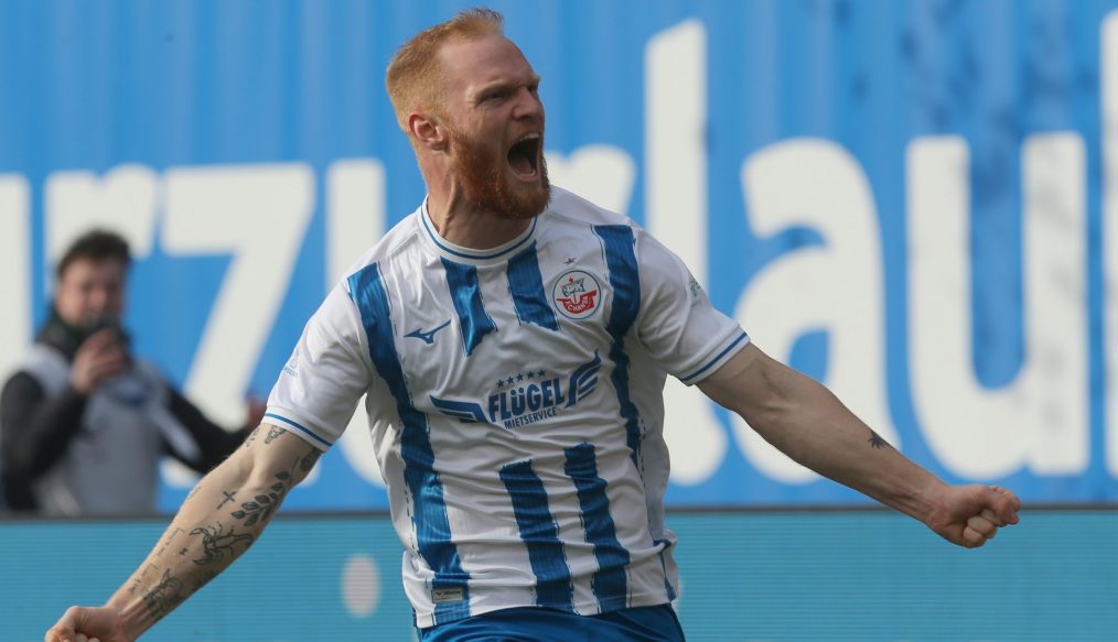 VIDEO : Dans un derby de l’est sous haute tension, le Hansa Rostock bat le Dynamo Dresden !