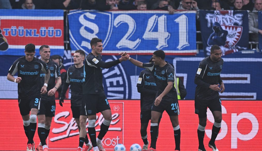 VIDEO : Leverkusen poursuit sa course-poursuite avec le Bayern en s’imposant à Kiel !