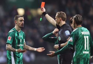 Le Werder Bremen arrache la victoire dans un match CHAOTIQUE : blessures, cartons et tension en fin de match !