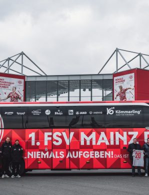 Le 1.FSV Mainz 05 dévoile son nouveau bus ultra-moderne pour ses 120 ans !