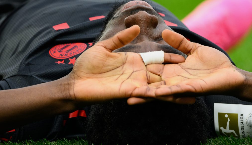 Davies et Upamecano finalement gravement blessés : coup dur pour le FC Bayern