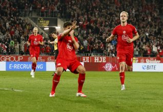 VIDEO : Un coup franc magique d’Arslan offre la victoire au Ro-Weiss Essen !