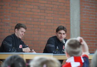 Le SSV Jahn Regensburg invite 1 000 élèves à son match contre Paderborn !