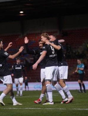 VIDEO : Verl, héroïque, remporte une victoire en infériorité numérique à Unterhaching !