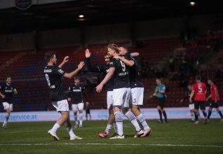 VIDEO : Verl, héroïque, remporte une victoire en infériorité numérique à Unterhaching !