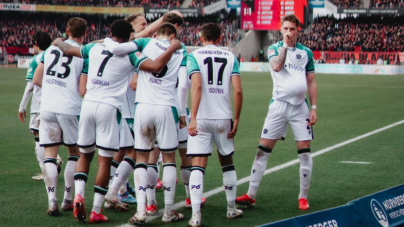 Le Hannover 96 frappe fort et brise la série d’invincibilité à domicile du 1.FC Nürnberg !