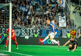 Le SV Darmstadt se donne de l&rsquo;air dans la course au maintien en écrasant Karlsruhe !