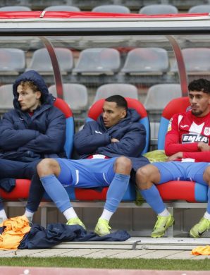 Huit matchs sans victoire : un club historique Allemand en grand danger !