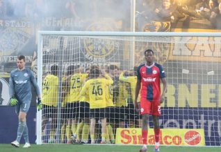 VIDEO : Tifos, Pyroshow et précieuse victoire du TSV Alemannia Aachen face à Rostock !