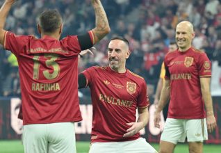 AJAX, Real Madrid, Dortmund.. Le FC Bayern et ses légendes remportent la Beckenbauer Cup !