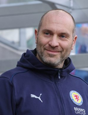 Braunschweig tranche : Scherning reste en poste !