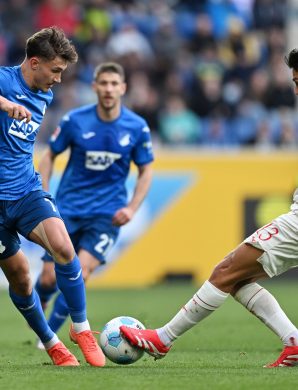 Invincibles ! Augsburg tient bon malgré un penalty et reste invaincu