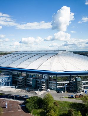 Schalke 04 évite un retrait de points pour la saison 2025/26… grâce au foot, aux transferts et Taylor Swift !