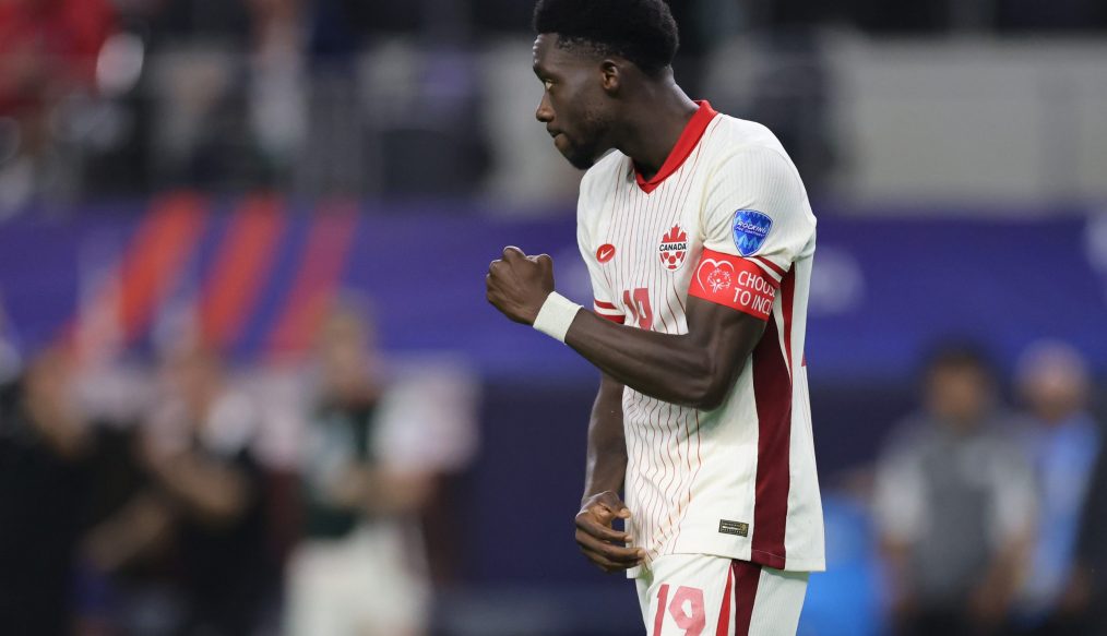 Le Canada se défend dans l’affaire Alphonso Davies